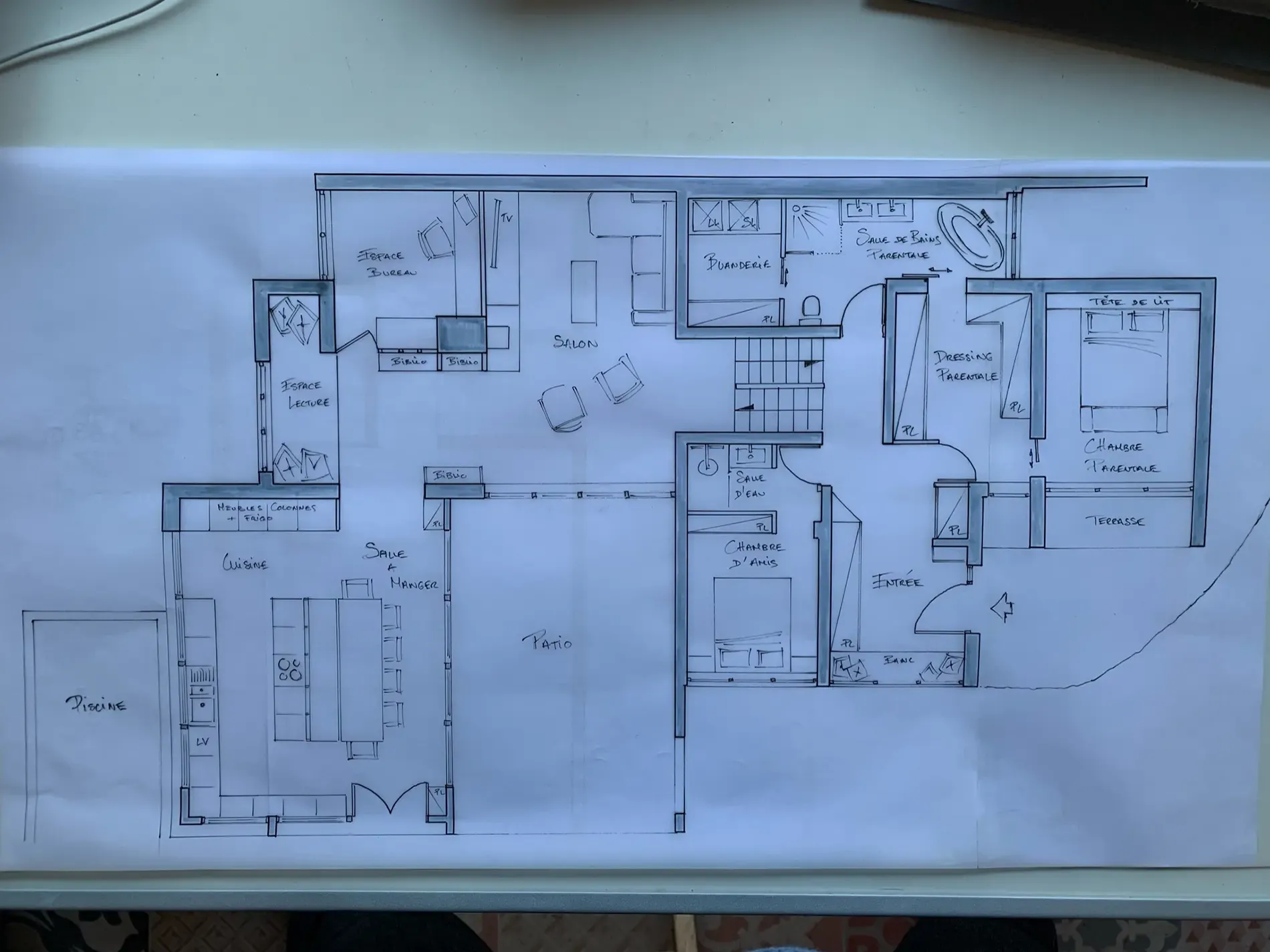 Plan de villa avec extension et piscine