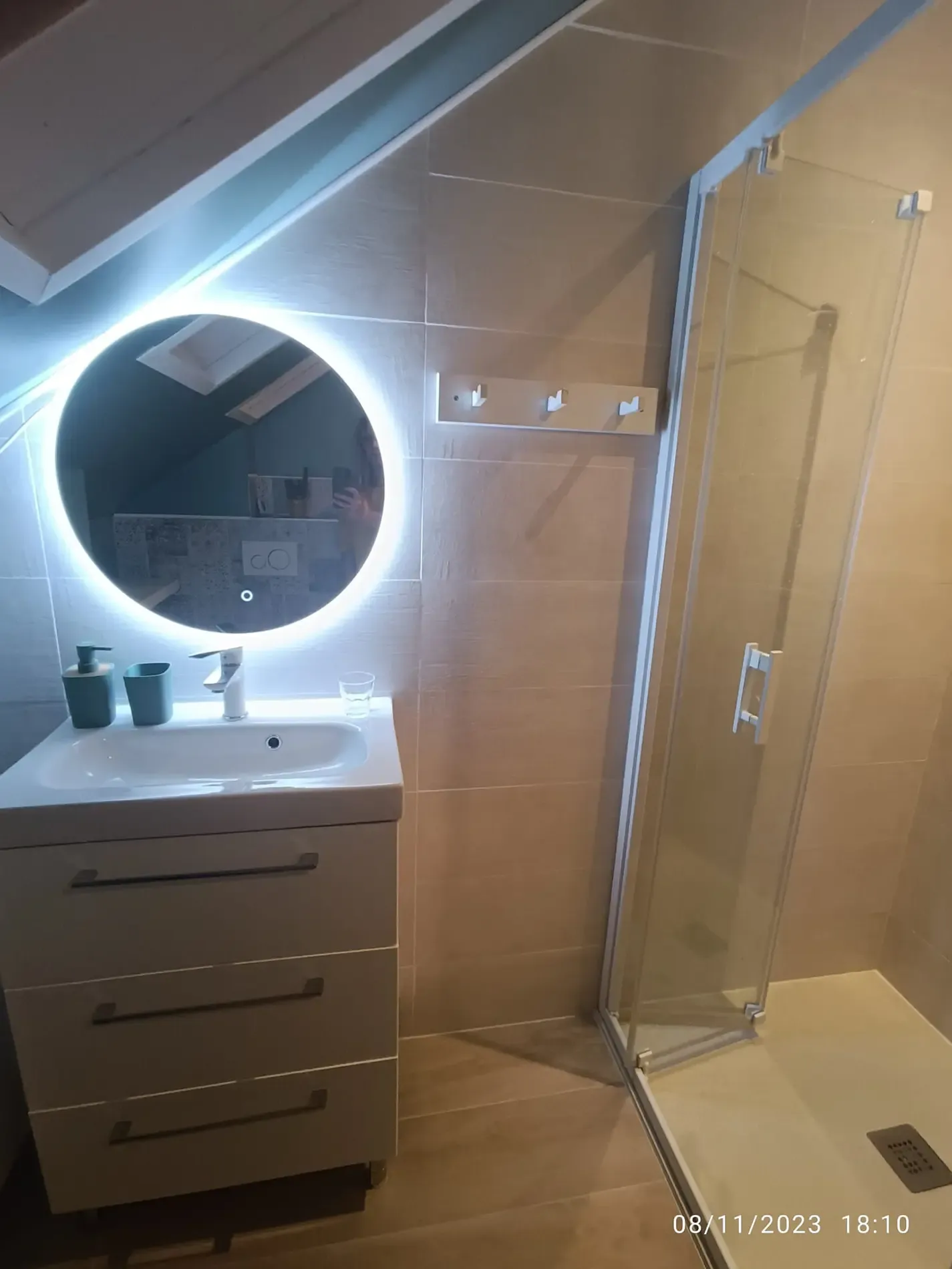 Salle d'eau après travaux (2)